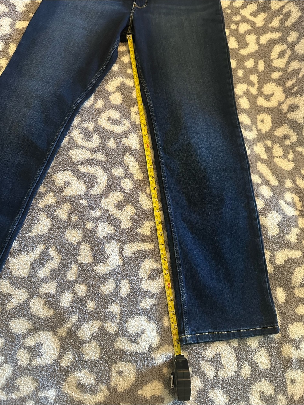 Wrangler High Rise True Straight Fit Jean Berry Dark NWOT Size 10 - Picture 6 of 8